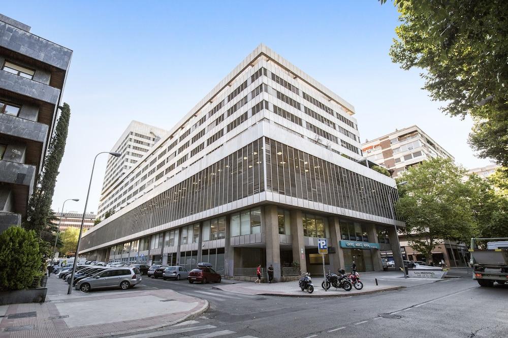 Pierre & Vacances Apartamentos Edificio Eurobuilding 2 Madrid Exteriör bild